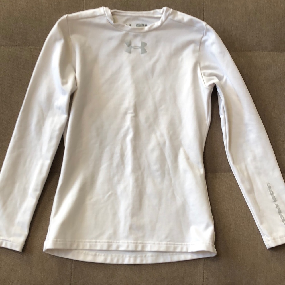 Youth medium Coldgear Under Armour long sleeve shirt